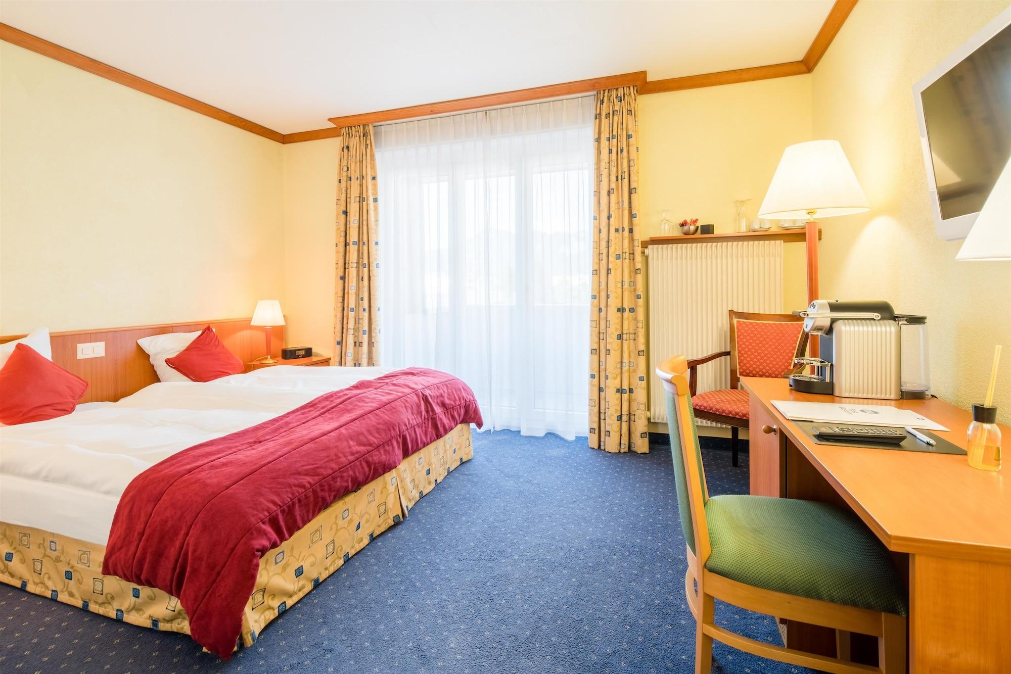 Hotel Rallye & Entrees Aux Bains De La Gruyere Bulle Exterior photo
