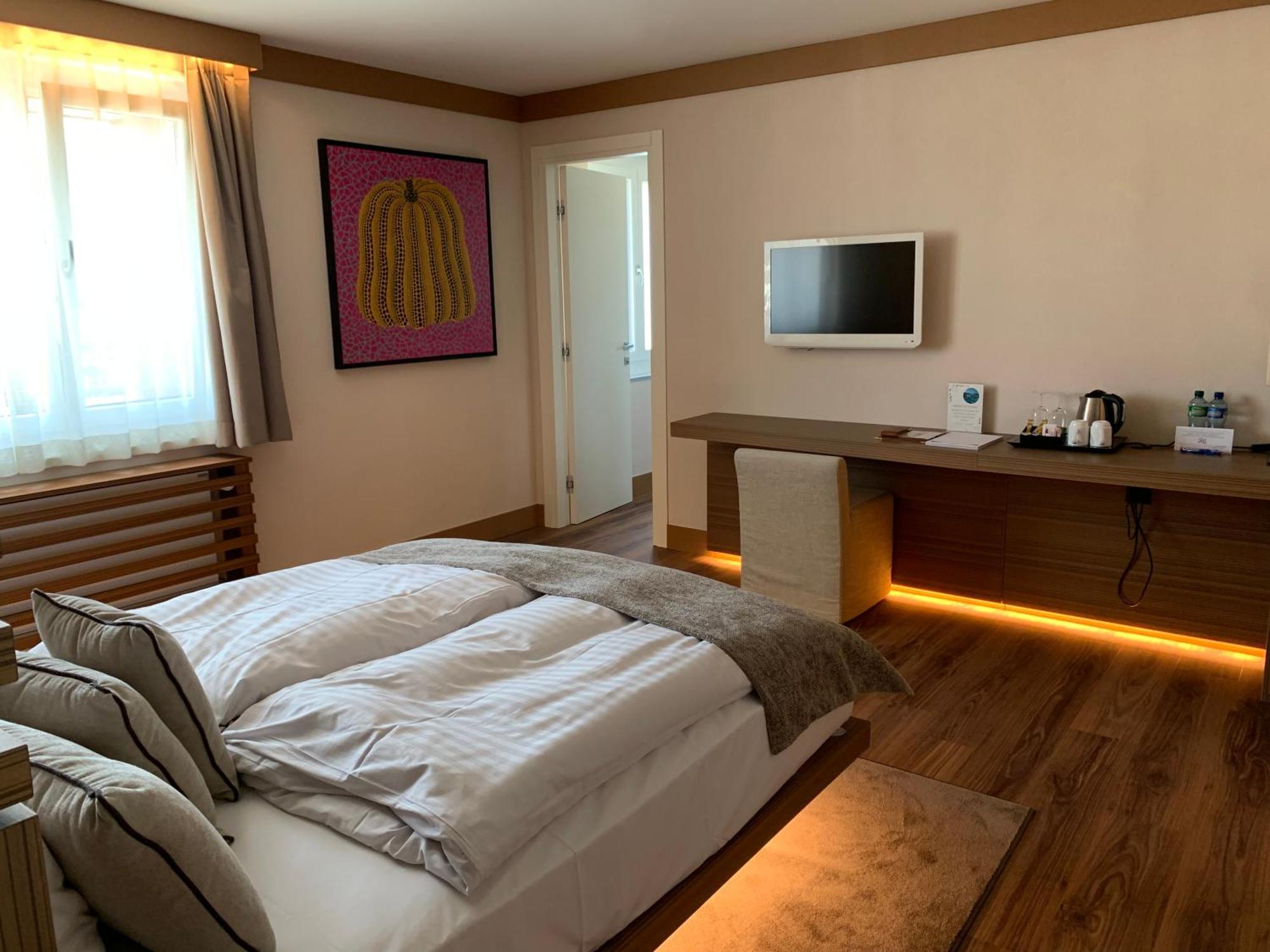 Hotel Rallye & Entrees Aux Bains De La Gruyere Bulle Exterior photo
